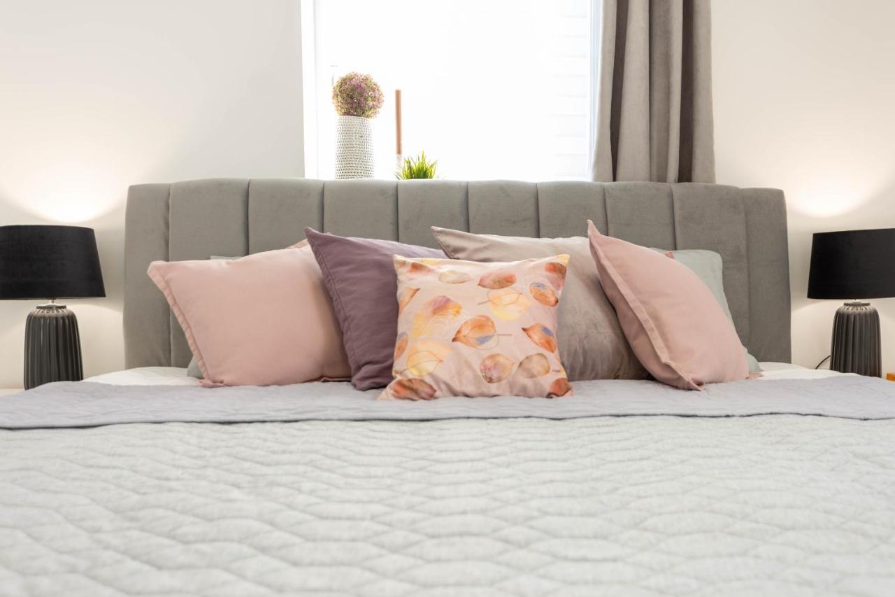 Apartmani Sun & Moon Bjelovar Ngoại thất bức ảnh