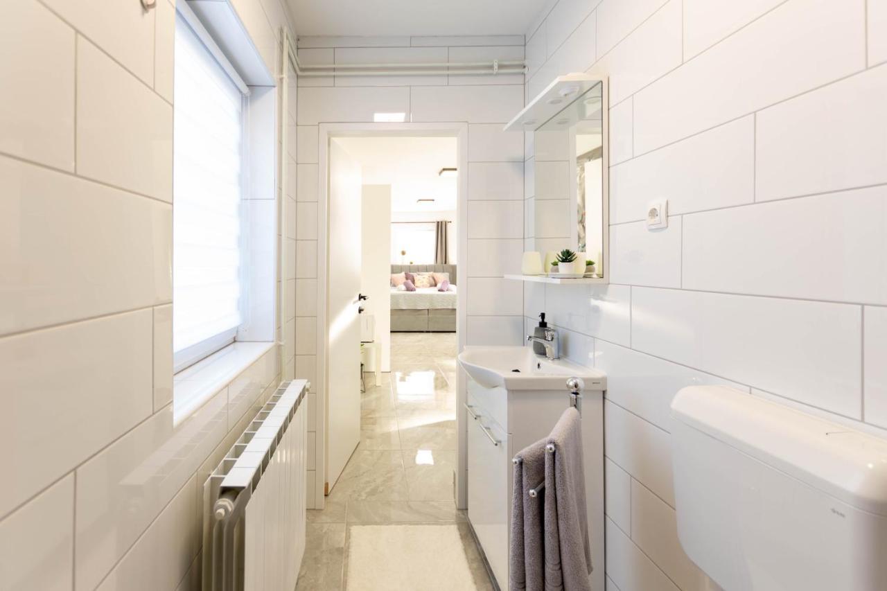 Apartmani Sun & Moon Bjelovar Ngoại thất bức ảnh