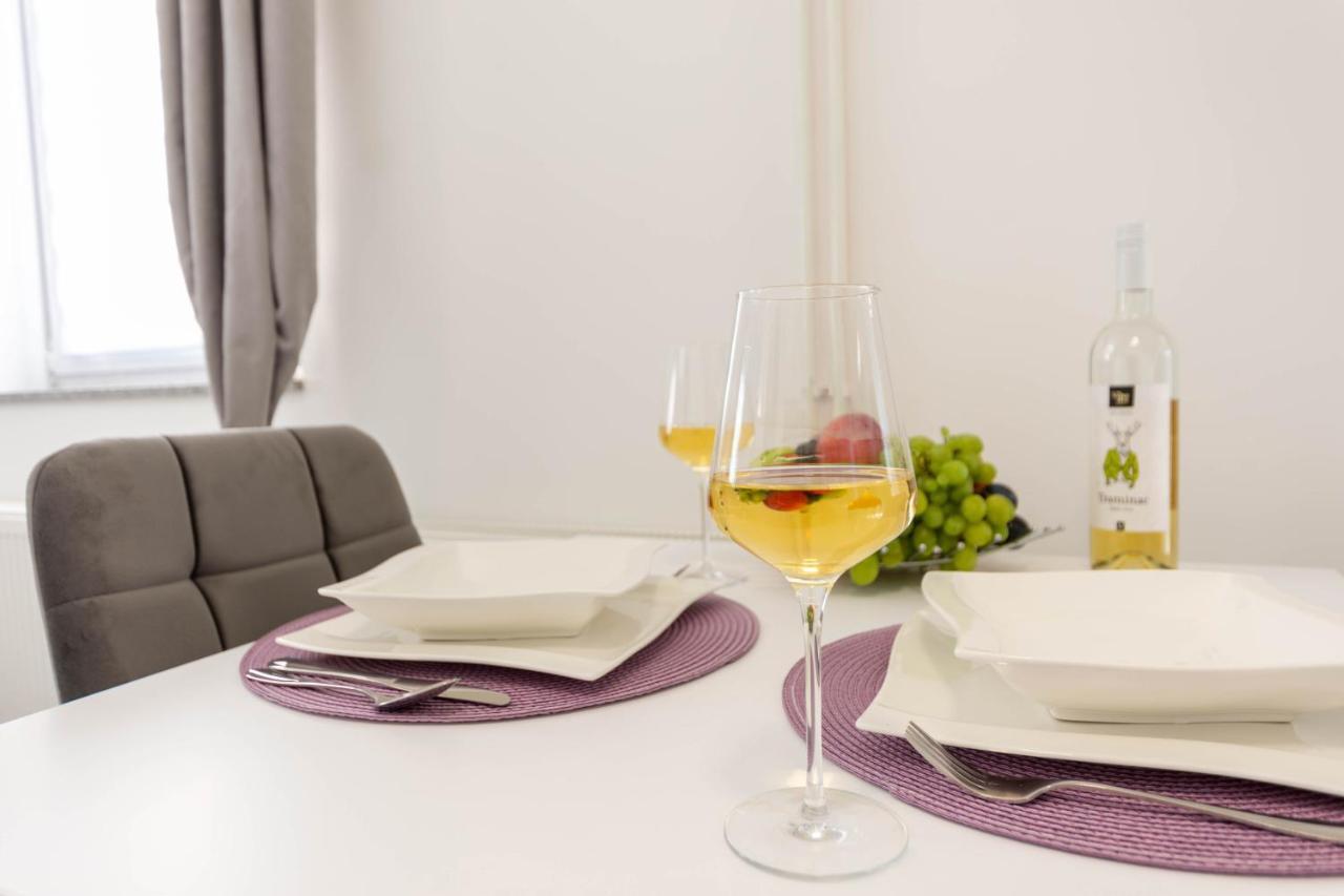 Apartmani Sun & Moon Bjelovar Ngoại thất bức ảnh