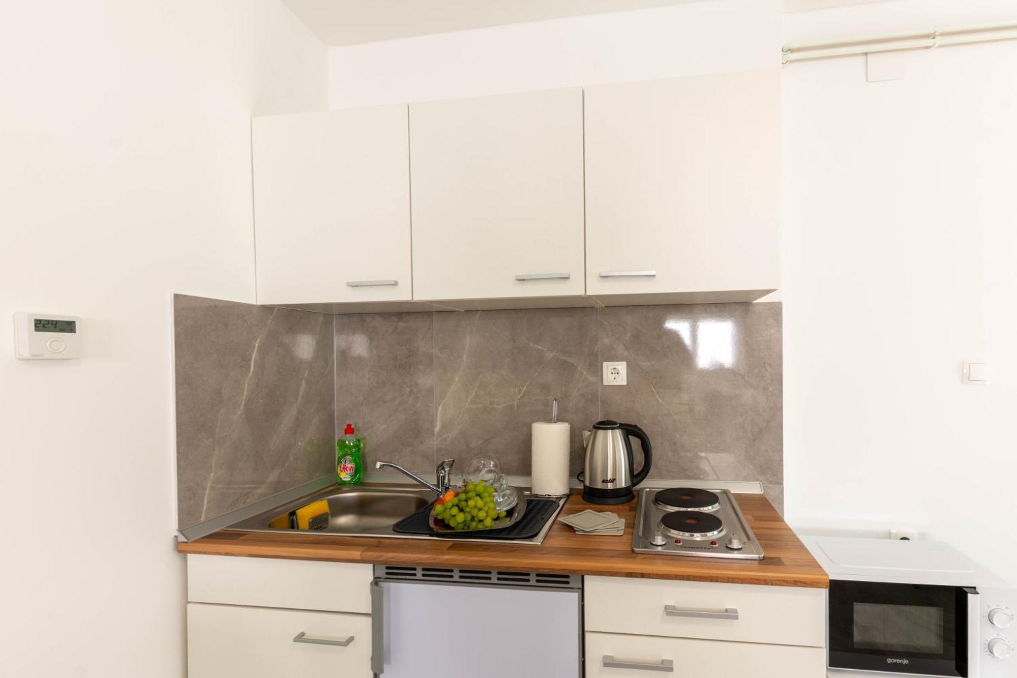 Apartmani Sun & Moon Bjelovar Ngoại thất bức ảnh